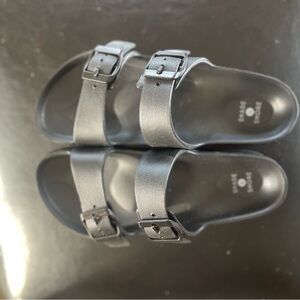 Women’s Black Sandals